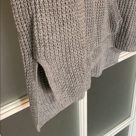 Vince Camuto cowl neck grey sweater - Picture 4 of 7